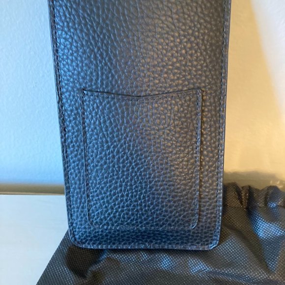 Matt & Nat Cell phone holder with a removable & adjustable strap - NWT - Picture 9 of 9